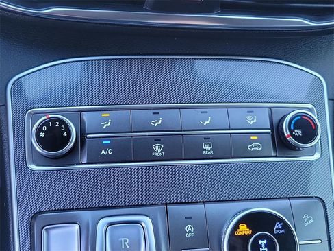 Used 2021 Hyundai Santa Fe SE w/ Cargo Package image 18