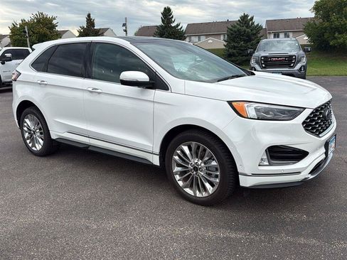 Used 2022 Ford Edge Titanium w/ Equipment Group 301A AWD/4WD image 8