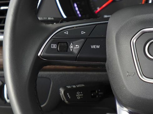 Used 2023 Audi Q5 2.0T Premium image 29