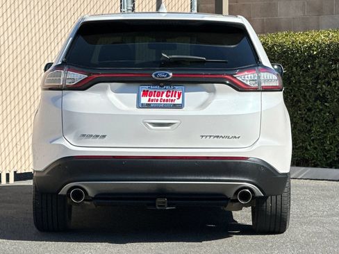 Used 2018 Ford Edge Titanium w/ Equipment Group 301A FWD image 5