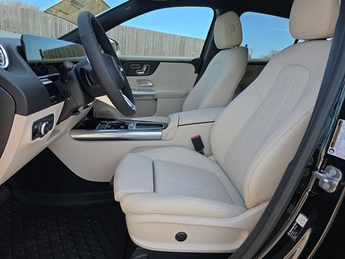 Certified 2026 Mercedes-Benz GLA 250 4MATIC image 10