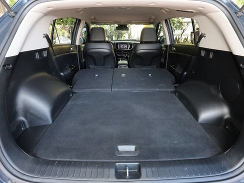 Used 2018 Kia Sportage EX FWD image 17