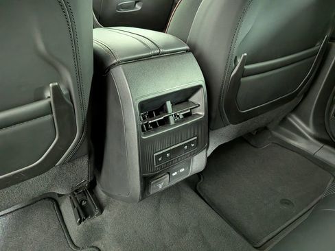 Used 2024 Jeep Wagoneer Launch Edition image 37