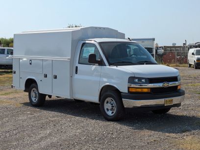 New 2024 Chevrolet Express 3500 w/ Power Convenience Package