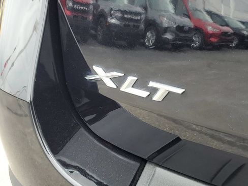 Used 2024 Ford Explorer XLT w/ Equipment Group 202A AWD/4WD image 37