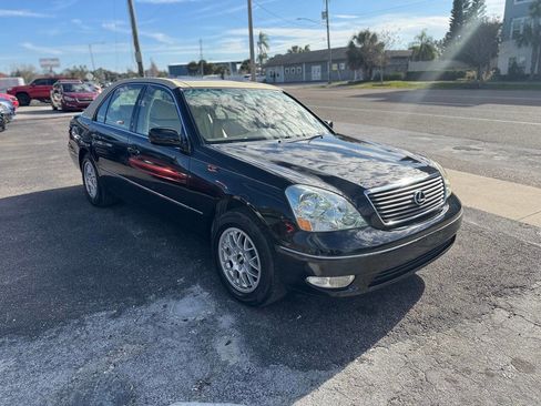 Used 2003 Lexus LS 430 image 2