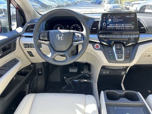 New 2026 Honda Odyssey EX-L image 11