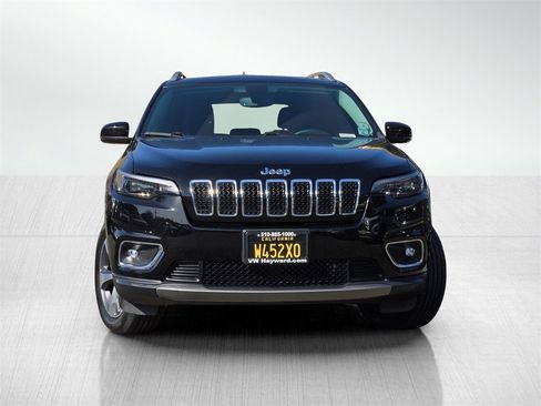 Used 2019 Jeep Cherokee Limited image 2