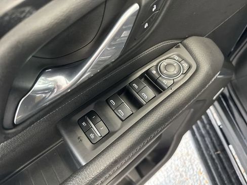 Used 2023 GMC Yukon Denali image 23