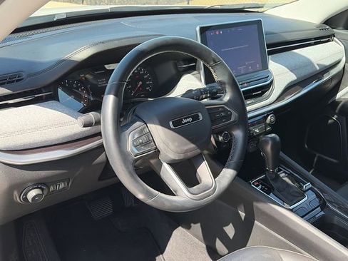 Used 2022 Jeep Compass Latitude image 16