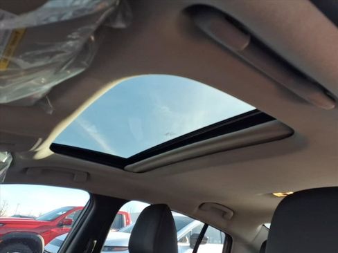 New 2026 Nissan Sentra SR image 10