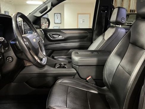 Used 2022 Chevrolet Tahoe High Country image 11