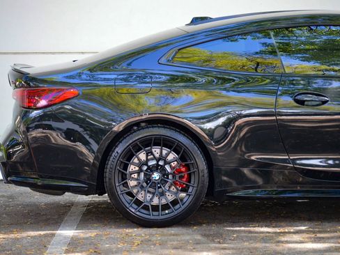 Used 2025 BMW M4 CS AWD/4WD image 18