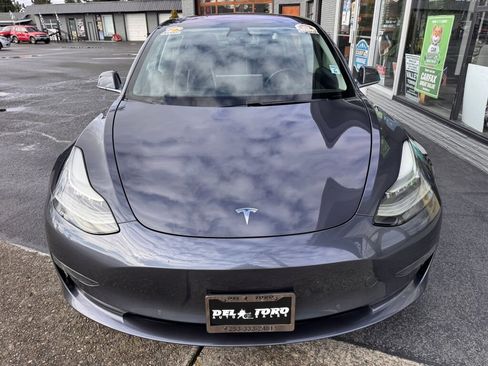 Used 2018 Tesla Model 3 Long Range image 2