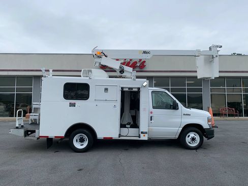 Used 2019 Ford E-350 and Econoline 350 Super Duty RWD image 58