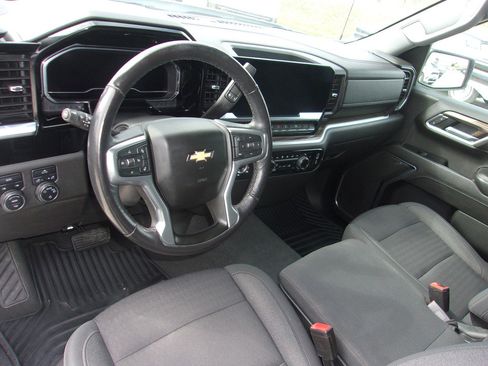 Used 2022 Chevrolet Silverado 1500 LT image 10