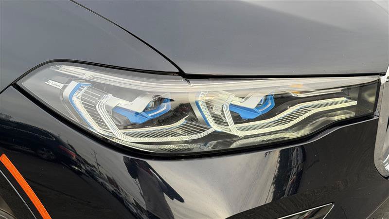Used 2019 BMW X7 xDrive50i w/ Dynamic Handling Package AWD/4WD image 11