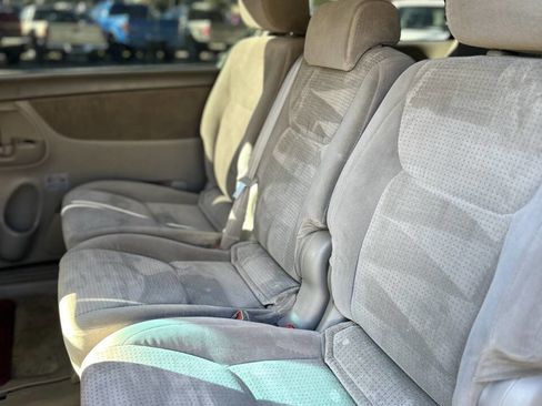 Used 2009 Toyota Sienna CE image 20