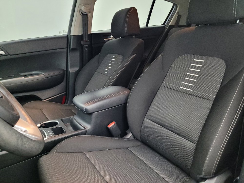 Used 2020 Kia Sportage LX w/ LX Popular Package AWD/4WD image 17