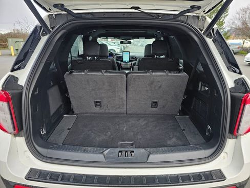 Used 2023 Ford Explorer ST w/ Equipment Group 401A image 18