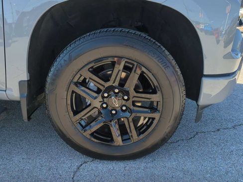 Used 2025 Chevrolet Silverado 1500 Custom w/ LPO, Dark Essentials Package image 32