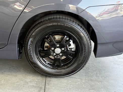 Used 2015 Toyota Prius Two image 15