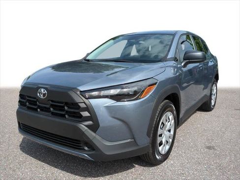 Certified 2026 Toyota Corolla Cross L FWD image 1