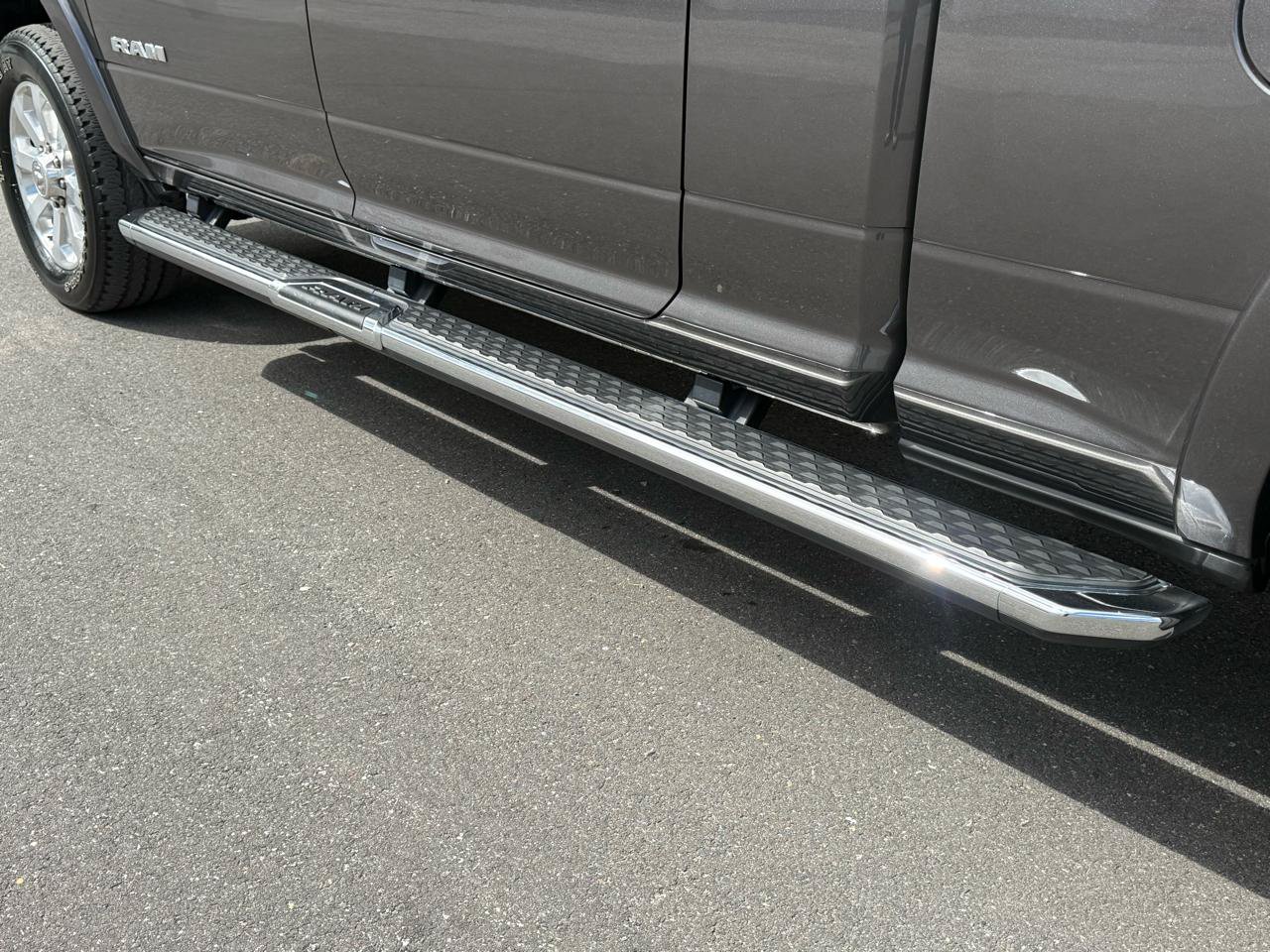 Used 2020 RAM 3500 Laramie AWD/4WD image 23