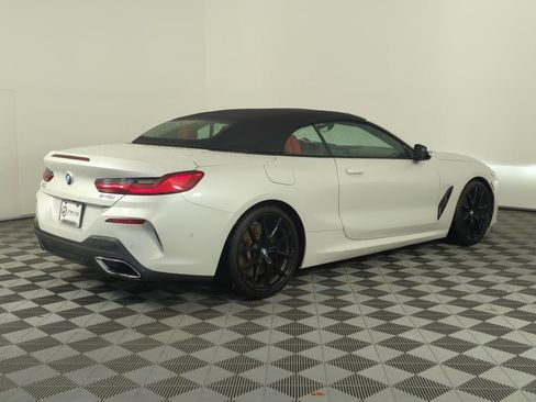 Used 2022 BMW 840i Convertible image 5
