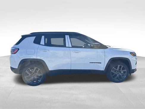 New 2026 Jeep Compass Limited image 8