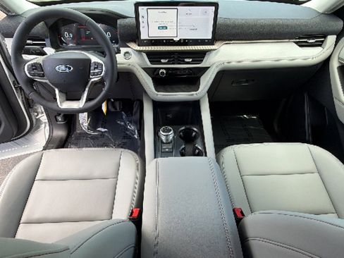 New 2026 Ford Explorer Active AWD/4WD image 26