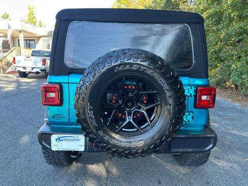 Used 2019 Jeep Wrangler Unlimited Sport S image 4