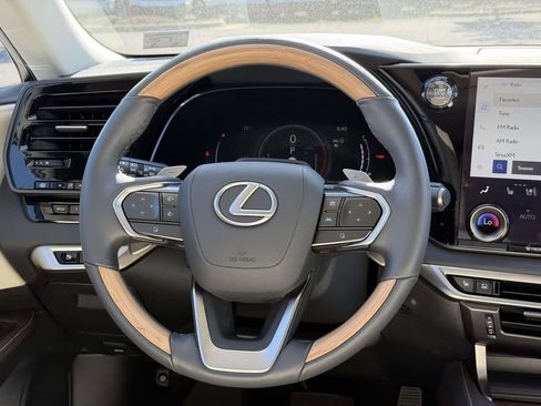 Used 2024 Lexus RX 350 Premium Plus w/ Convenience Package AWD/4WD image 9