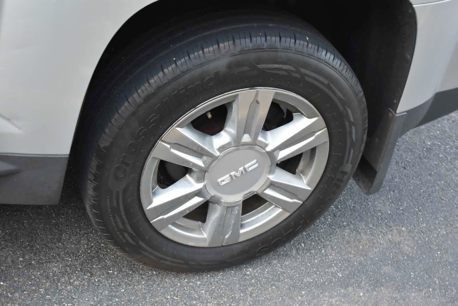 Used 2015 GMC Terrain SLE w/ LPO, Protection Package FWD image 35