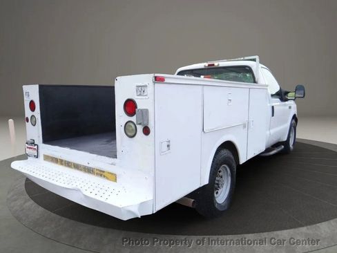 Used 2004 Ford F350 2WD Regular Cab Super Duty image 3