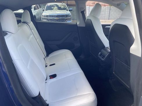 Used 2023 Tesla Model Y Long Range AWD/4WD image 13