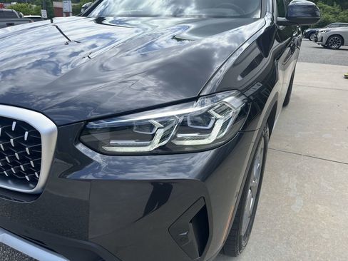 Certified 2025 BMW X4 xDrive30i AWD/4WD image 11
