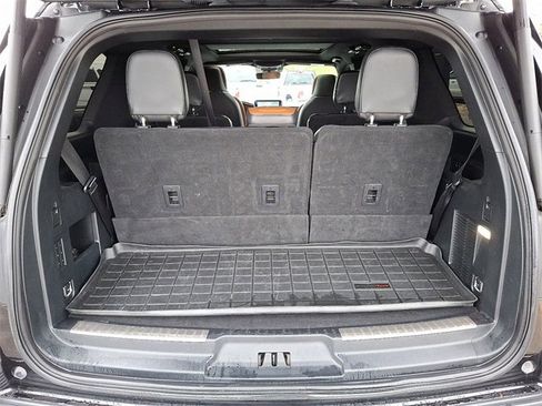 Used 2021 Lincoln Navigator Reserve image 25