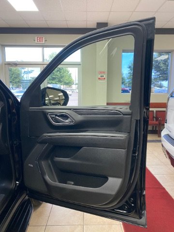Used 2023 GMC Yukon XL SLT AWD/4WD image 10