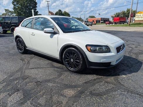 Used 2009 Volvo C30 FWD image 5