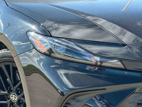 Used 2025 Toyota Camry SE FWD image 10
