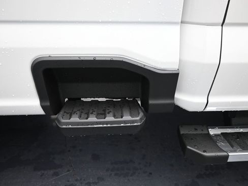 New 2026 Ford F350 Lariat image 21