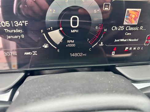 Used 2025 GMC Terrain Elevation image 37