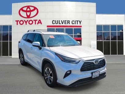 Used 2022 Toyota Highlander XLE