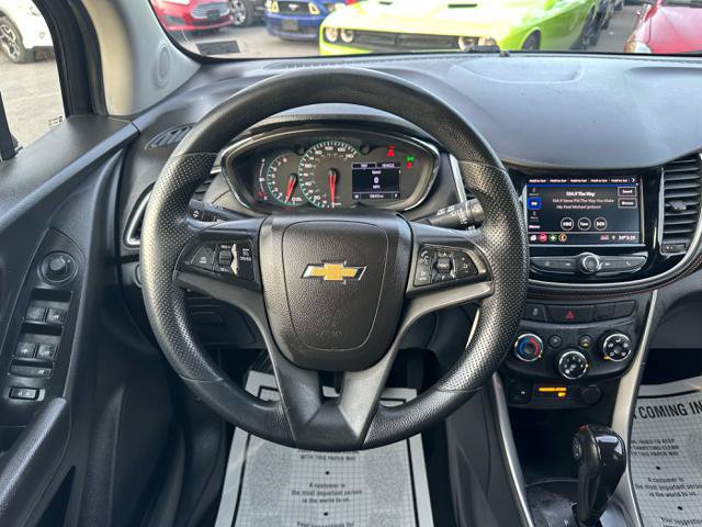 Used 2020 Chevrolet Trax LS w/ Tint and Cruise Package FWD image 21