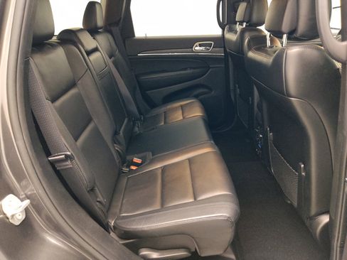 Used 2019 Jeep Grand Cherokee Limited RWD image 19