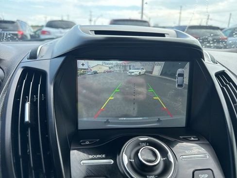 Used 2017 Ford Escape Titanium w/ Equipment Group 301A AWD/4WD image 29