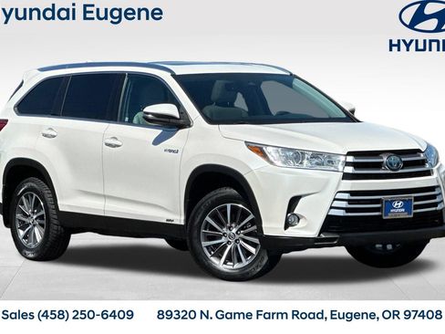 Used 2019 Toyota Highlander XLE AWD/4WD image 1