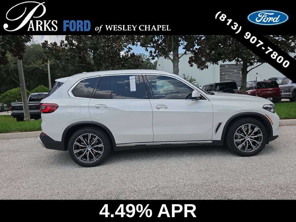 Used 2023 BMW X5 xDrive40i w/ Premium Package AWD/4WD image 4