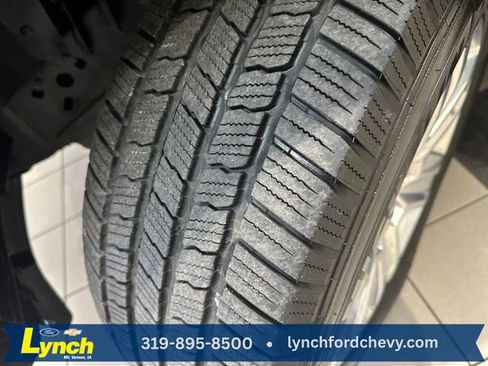Used 2016 Ford F150 Platinum w/ Equipment Group 701A Luxury AWD/4WD image 32